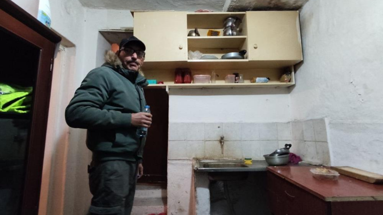 Nafaka borcu kömürlükte yaşamaya mahkum etti